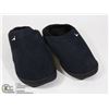 Image 1 : SIZE 38/39 SLIPPERS