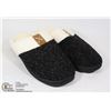 Image 1 : SIZE X-LARGE SLIPPERS