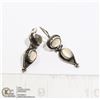 Image 1 : SILVER AND MOONSTONE DROP EARRINGS