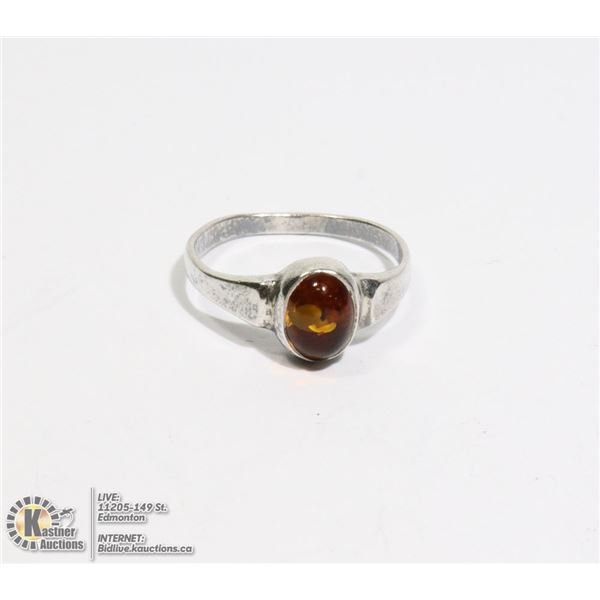 SILVER RING WITH AMBER STONE