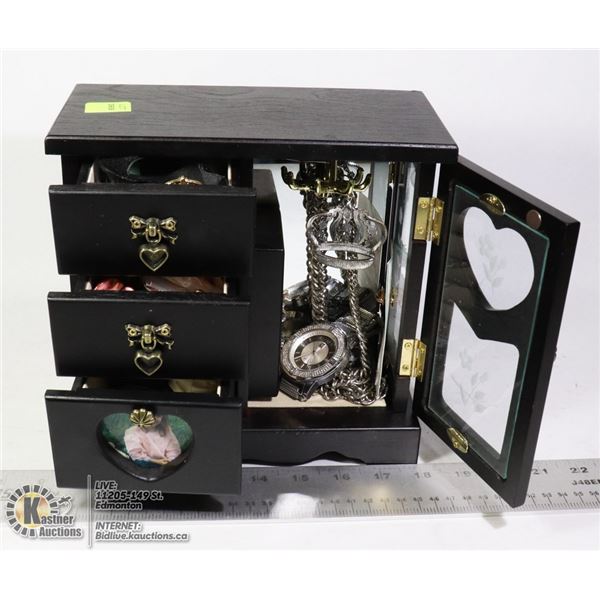 JEWELRY BOX WITH CONTENTS CAMEOS ETC