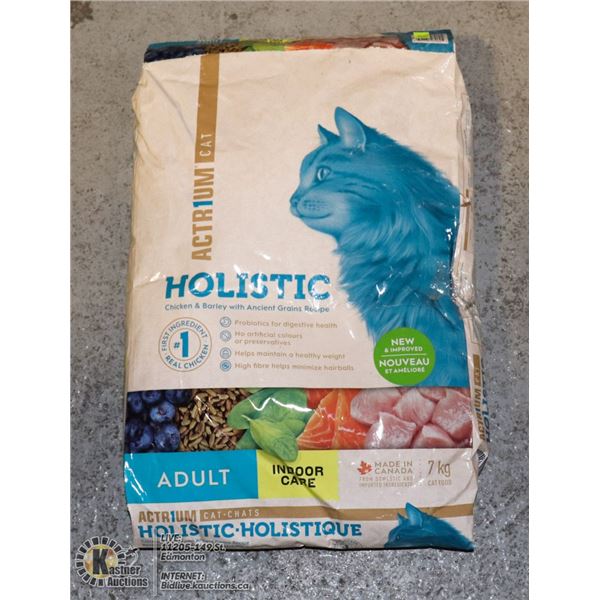 BAG OF ACTR1UM CAT FOOD