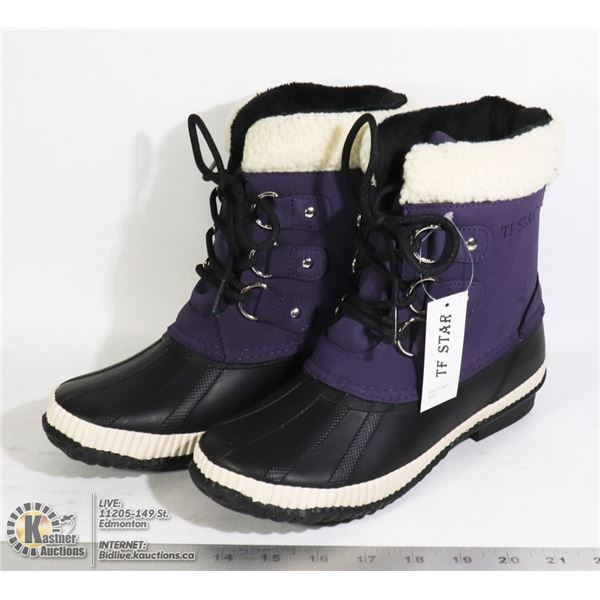 WOMENS PURPLE WATERPROOF BOOTS SIZE 7
