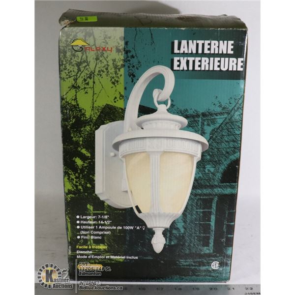 OUTSIDE LANTERN LIGHT