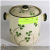 Image 1 : VINTAGE SHAMROCK COOKIE JAR