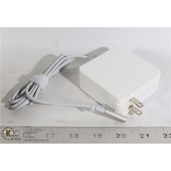 NOTEBOOK AC ADAPTER