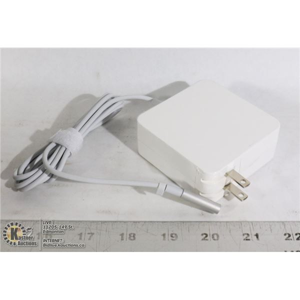 NOTEBOOK AC ADAPTER