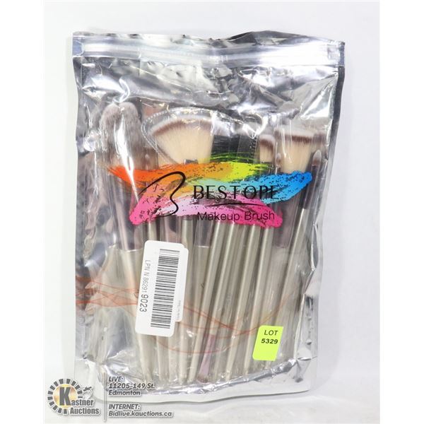 MAKEUP BRUSH SET