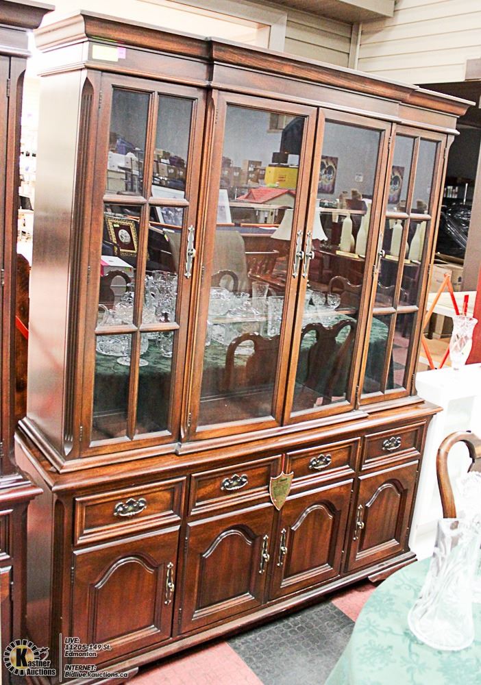 GIBBARD SOLID MAHOGANY FLAT WALL CHINA