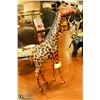 Image 1 : HANDCRAFTED LEATHER GIRAFFE