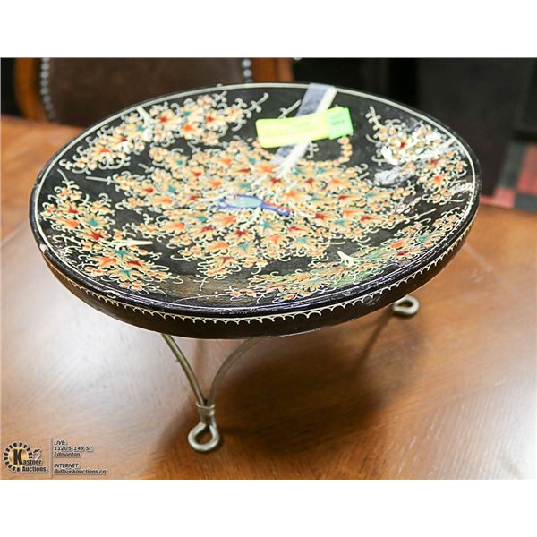 ASIAN PLATE ON STAND