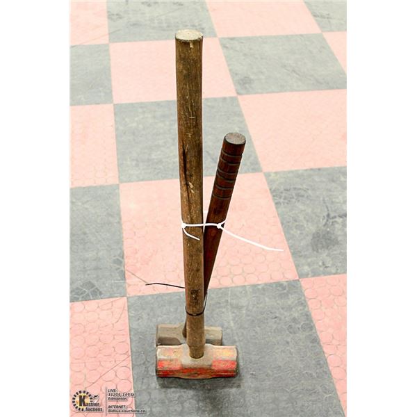 LOT OF 2 SLEDGE HAMMERS