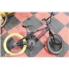 Image 1 : SCHWINN HAVOC 24" BMX BIKE