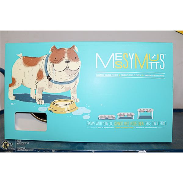 ELEVATED DOUBLE FEEDER DOG BOWL SET