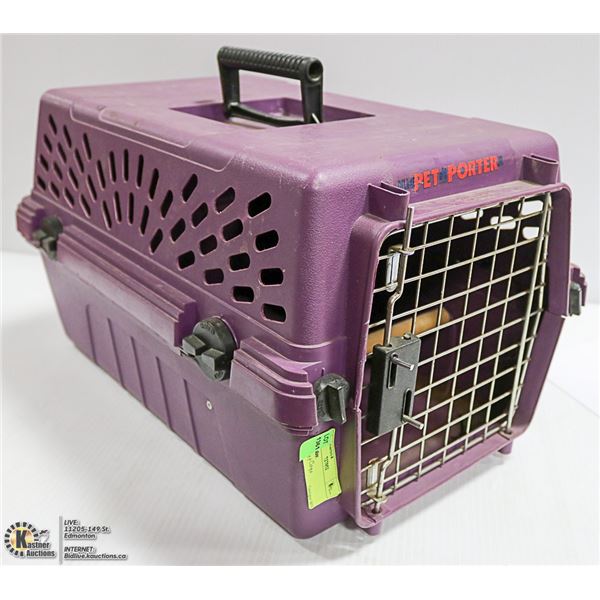 SMALL PET CARRIER