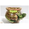 Image 1 : LIZARD WALL POTTERY PLANTER APPROX 7 X 9