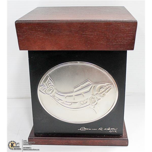 SIGNED HAIDA KEEPSAKE BOX 9" H X 73/4"W