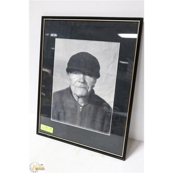 VINTAGE PROFESSIONAL PORTRAIT OF EARLY IMMIGRANT