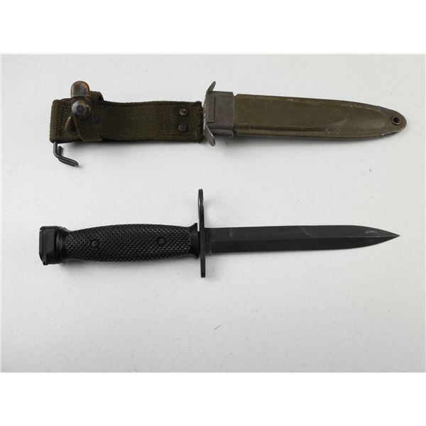 US M16 BAYONET WITH SCABBARD