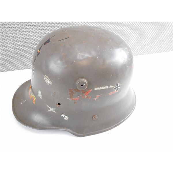 UNKNOWN WWI TYPE TOY HELMET