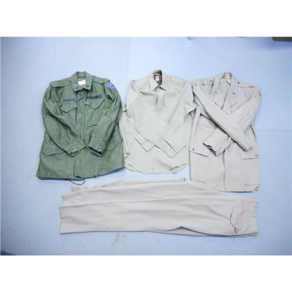 US MILITARY UNIFORMS