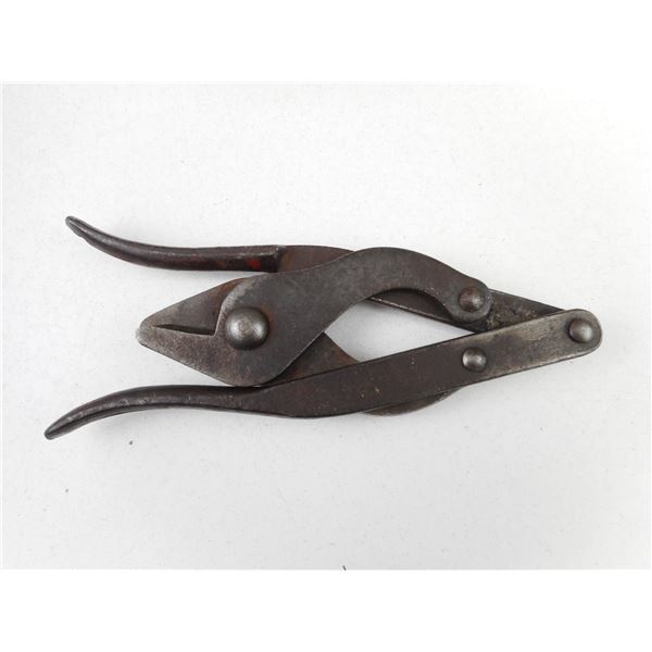 WWII MILITARY WIRE CUTTERS