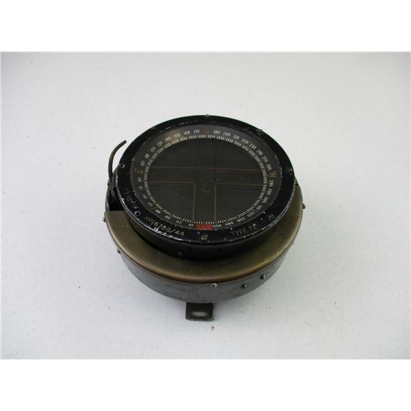 WWII RAF AIRCRAFT COMPASS