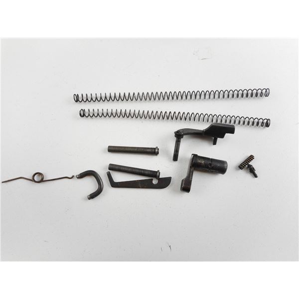 WW II GERMAN WALTHER P38 PARTS