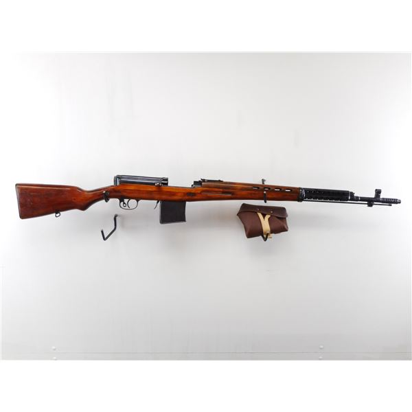 TOKAREV , MODEL: SVT40, CALIBER: 7.62 X 54R