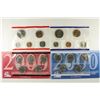 Image 2 : 2000 US MINT SET (UNC) P/D (WITH ENVELOPE)