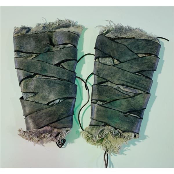 47 Ronin (2013) - Isogai (Masayuki Deai) Guantlets