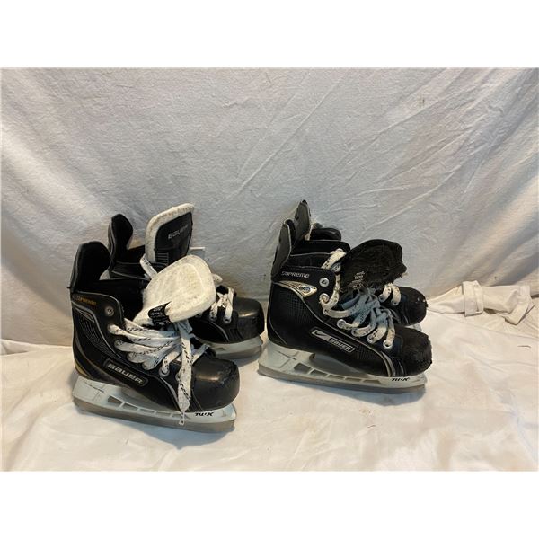2 Pair kids Bauer Supreme skates
