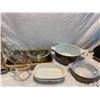 Image 1 : Lot of Pyrex and other