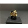 Image 2 : L.A LAKERS 2000 NBA WORLD CHAMPIONSHIP REPLICA RING "BRYANT"