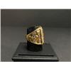 Image 2 : CHICAGO BULLS 1996 NBA WORLD FINALS CHAMPIONSHIP REPLICA RING "JORDAN"