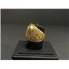 Image 3 : NEW YORK YANKEES 2000 MLB WORLD SERIES CHAMPIONSHIP REPLICA RING "JETER"