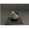 Image 3 : NEW ENGLAND PATRIOTS 2003 NFL SUPERBOWL CHAMPIONSHIP REPLICA RING "BRADY"