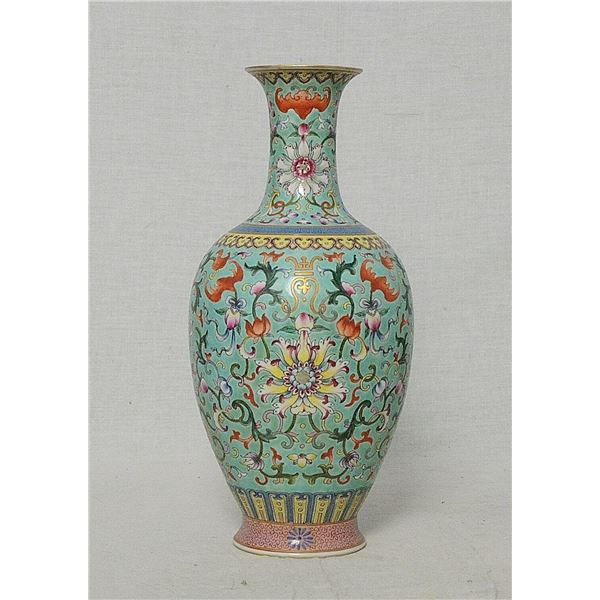 jiangqing mark famille rose vase 17th/c