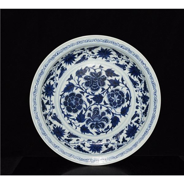 xuande period blue and white lotus plate