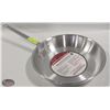 Image 1 : NEW MAGNUM 14" ALUMINUM FRYING PAN