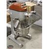 Image 3 : 30QT SPAR DOUGH MIXER W/ BOWL & ATTACHMENTS