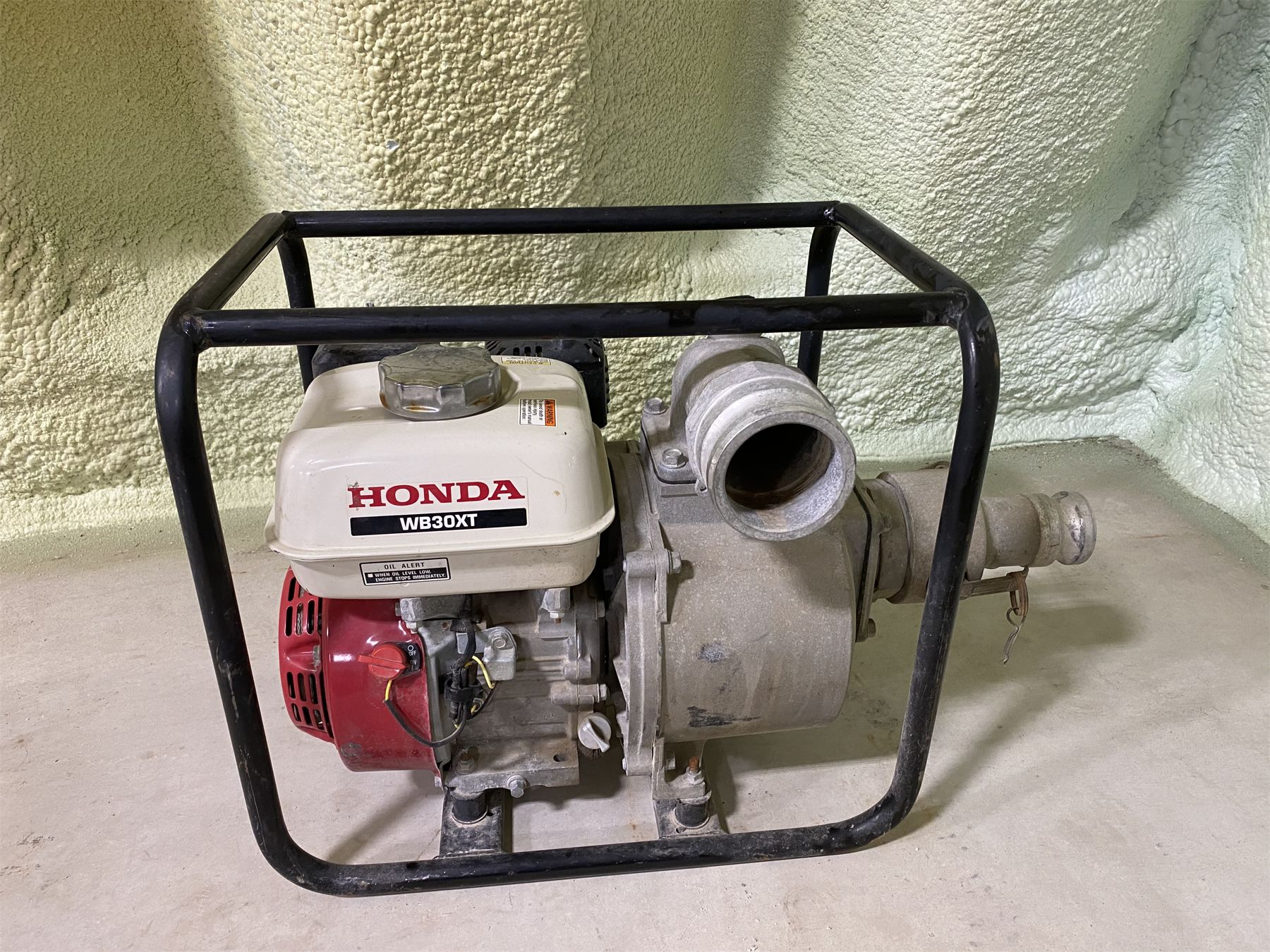 HONDA WB30XT WATER/TRASH PUMP Kidd Family Auctions