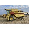 Image 3 : NEW HOLLAND TR85 COMBINE - GOOD WORKING CONDITION.