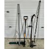 Image 1 : JOB LOT OF GARDEN TOOLS