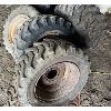 Image 2 : LOT OF 5 SKID STEER TIRES