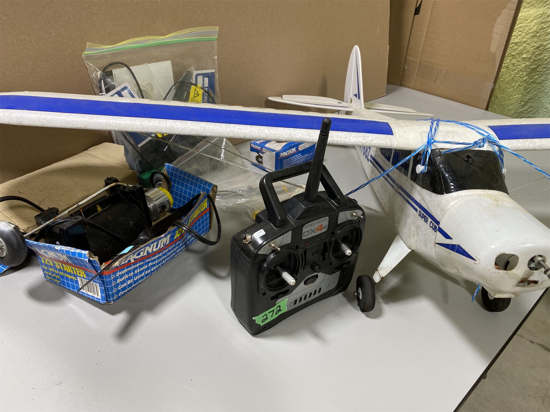 SPECTRUM REMOTE CONTROL AIRPLANE W/ 48" WING SPAN INCLUDES EXTRA PARTS