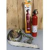 Image 1 : TIE DOWN RACHET STRAP & FIRE EXTINGUISHER