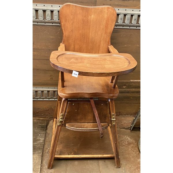 ANTIQUE CHILD'S HIGHCHAIR THAT CONVERTS INTO A TODDLERS SEAT & TABLE