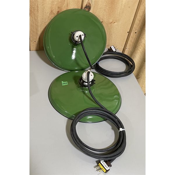 LOT OF 2 GREEN PORCELAINE HANGING LAMPS - EXCELLENT CONDITION
