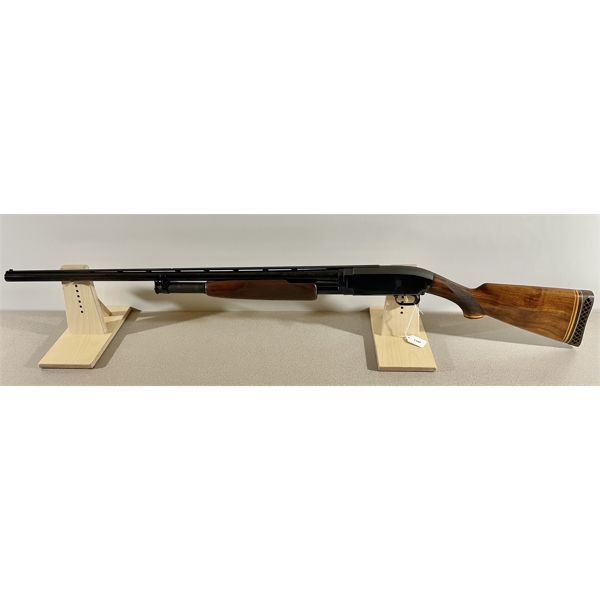 WINCHESTER MODEL 12 IN 12 GA